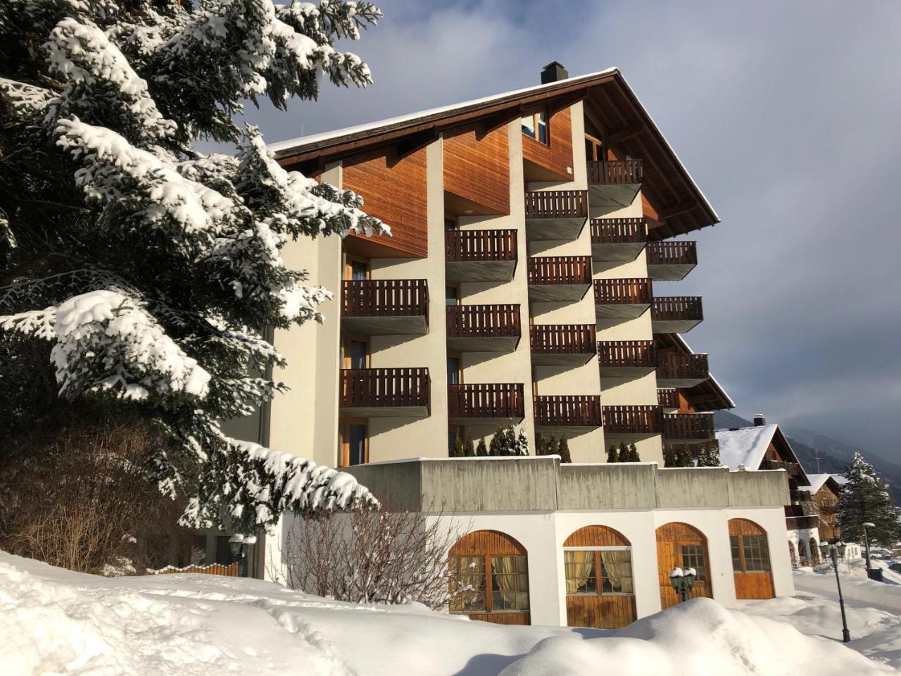 Catrina Hotel Disentis Exterior foto